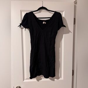 Abercrombie & Fitch Black V-Neck Mini Dress with Sleeve Ties Sz Small